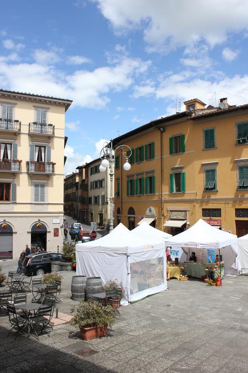 Il Piccolo Cavour Charming House B&B Arezzo Exterior foto