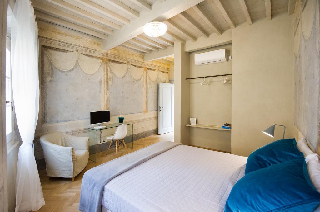 Il Piccolo Cavour Charming House B&B Arezzo Exterior foto