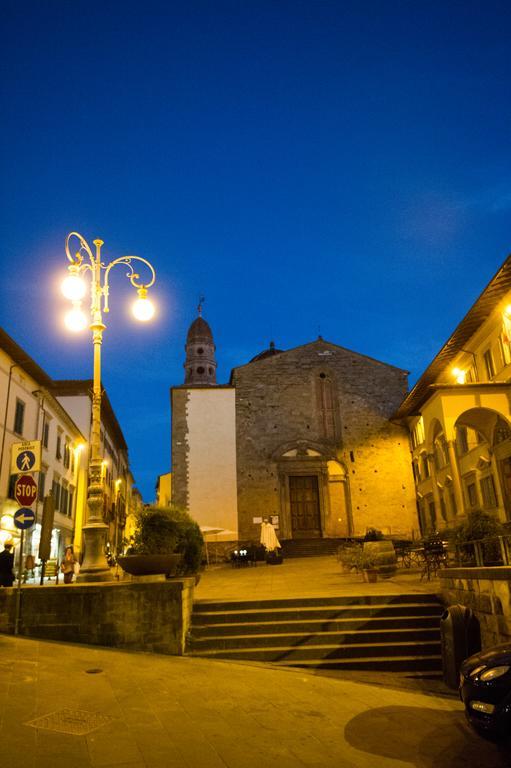 Il Piccolo Cavour Charming House B&B Arezzo Exterior foto