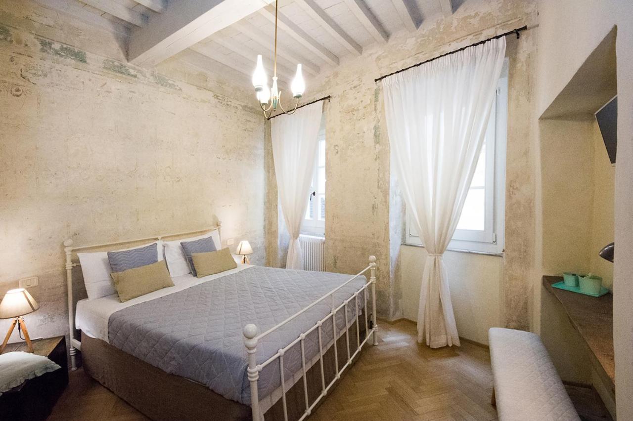 Il Piccolo Cavour Charming House B&B Arezzo Exterior foto